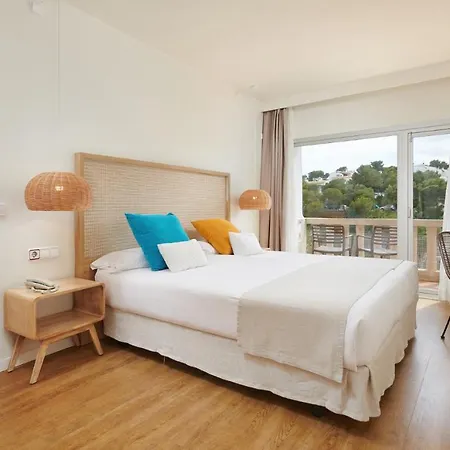 Cala Hotel