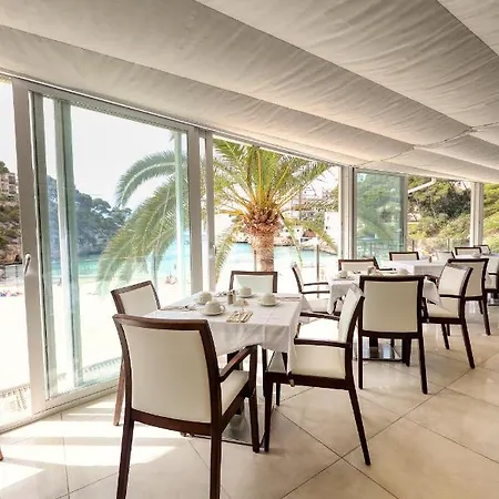 Cala Hotel 4*