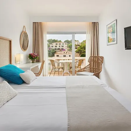 Cala Hotel 4*